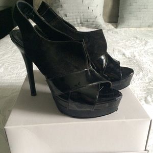 Black high heels made by Jessica Simpson